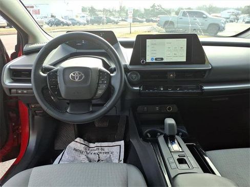 Certified 2023 Toyota Prius LE image 5
