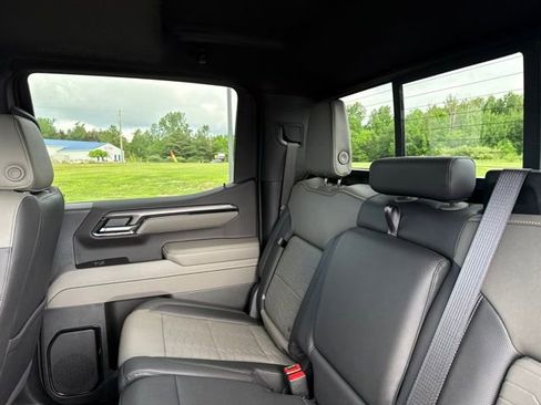 Used 2026 Chevrolet Silverado 1500 ZR2 w/ Dark Appearance Package AWD/4WD image 29