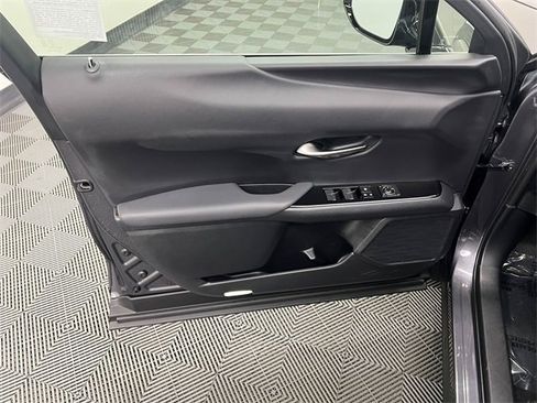 Certified 2023 Lexus UX 250h FWD w/ Accessory Package (Z2) image 9