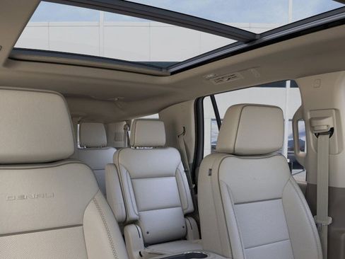 New 2026 GMC Yukon Denali w/ Sun & Power Step Package image 25