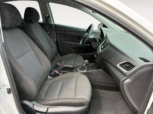 Used 2022 Hyundai Accent SE FWD image 13