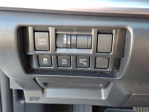 Used 2023 Subaru Crosstrek 2.5i Limited w/ Moonroof Package image 24