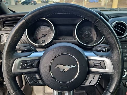 Used 2019 Ford Mustang Coupe RWD image 14