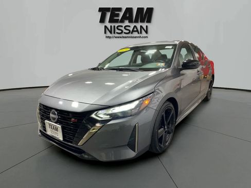 Used 2024 Nissan Sentra SR image 3
