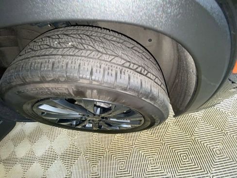 Used 2023 Chevrolet Traverse RS w/ LPO, Floor Liner Package FWD image 23