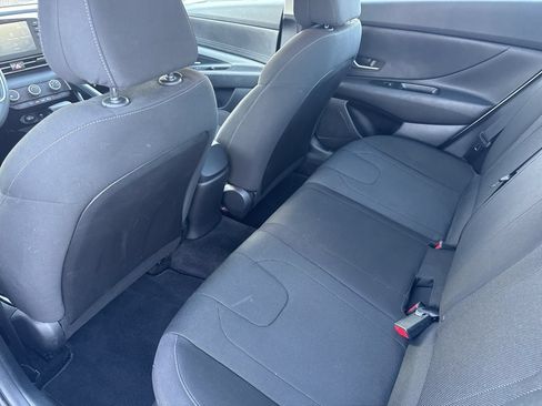Used 2023 Hyundai Elantra SE FWD image 34