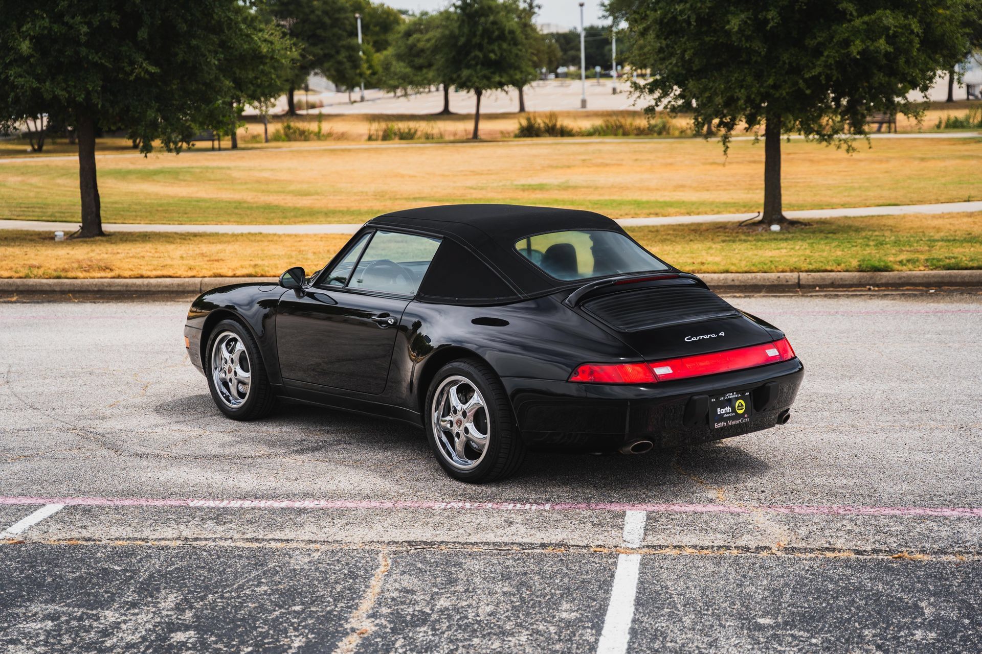 Used 1995 Porsche 911 Carrera RWD image 21