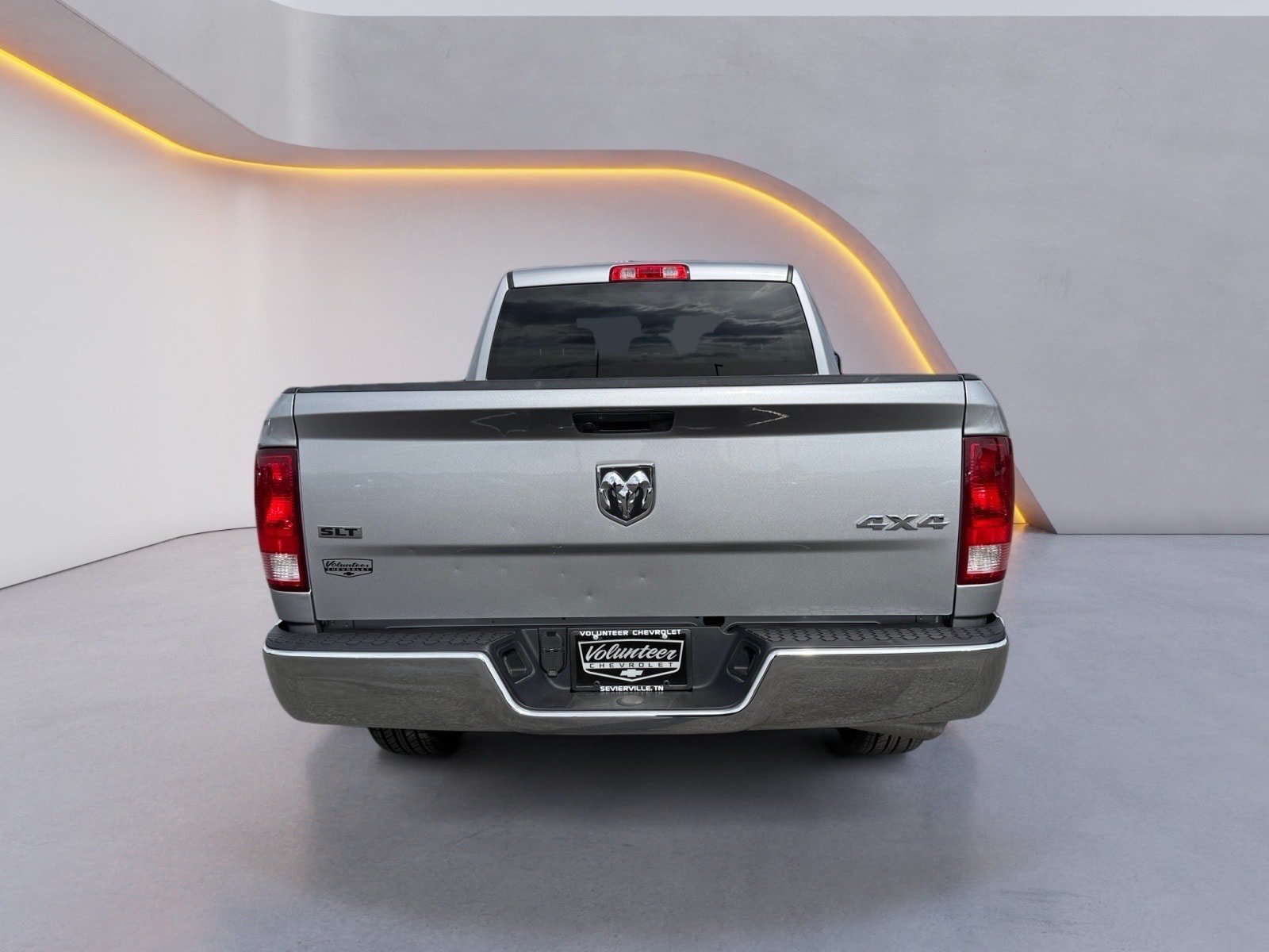 Used 2024 RAM 1500 Classic SLT AWD/4WD image 4