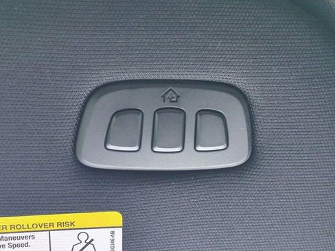 Used 2025 Ford F150 Raptor AWD/4WD image 27