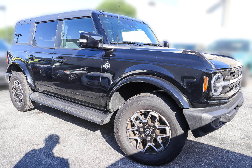 Certified 2025 Ford Bronco Outer Banks AWD/4WD image 4