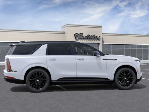 New 2026 Cadillac Escalade IQL Sport 2 w/ LPO, ONYX Package AWD/4WD image 5