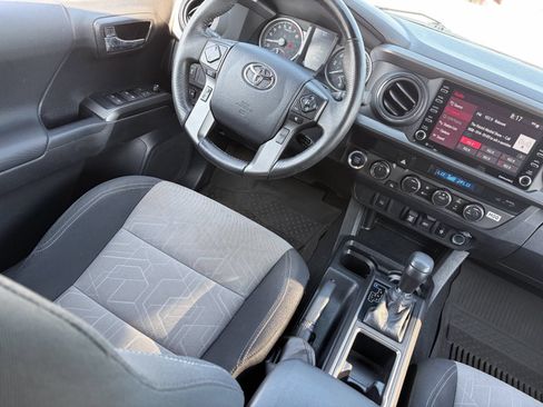 Used 2023 Toyota Tacoma TRD Sport AWD/4WD image 15
