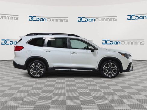 Used 2023 Subaru Ascent Limited AWD/4WD image 9
