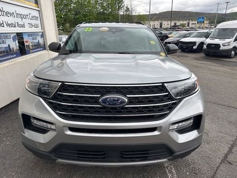 Used 2023 Ford Explorer XLT w/ Equipment Group 202A AWD/4WD image 5