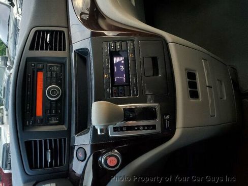 Used 2012 Nissan Quest S image 22