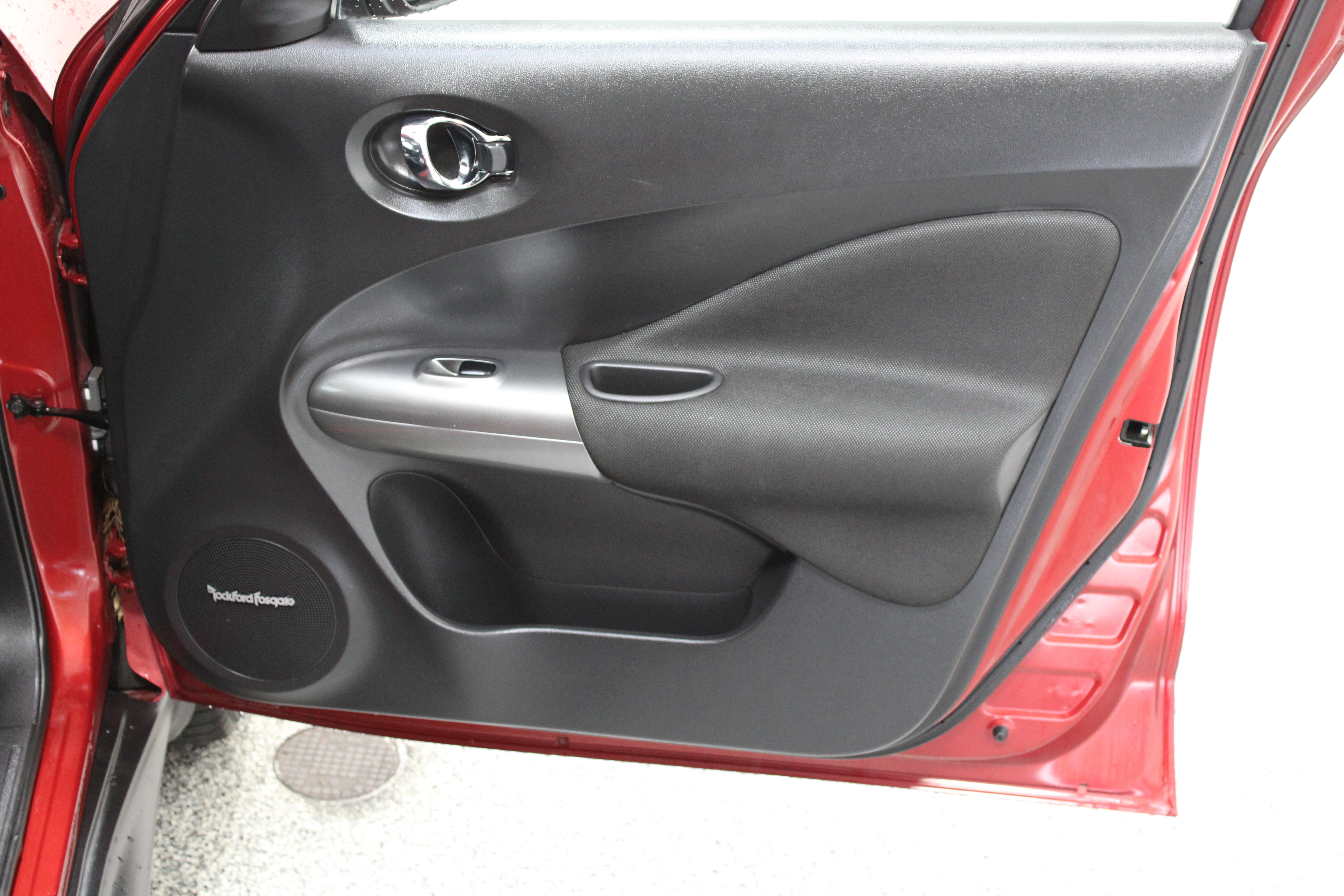 Used 2016 Nissan Juke SL FWD image 36