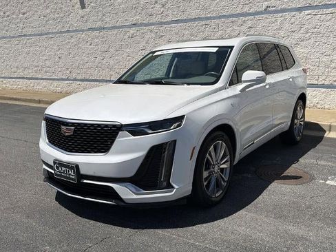 Certified 2023 Cadillac XT6 Premium Luxury AWD/4WD image 2