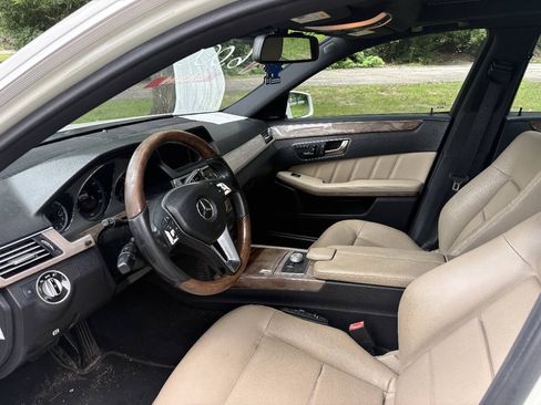 Used 2012 Mercedes-Benz E 350 Sedan w/ Lane Tracking Pkg image 17