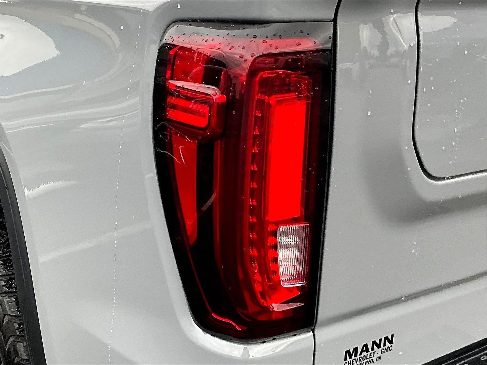 Used 2025 GMC Sierra 1500 AT4 w/ AT4 Premium Package AWD/4WD image 24
