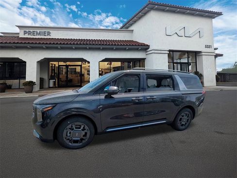 New 2026 Kia Carnival SX image 6