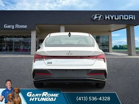 Certified 2024 Hyundai Elantra SEL FWD image 12