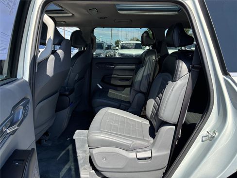 Certified 2024 Kia EV9 Land AWD/4WD image 20