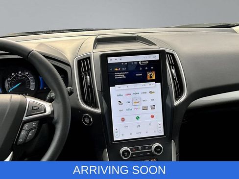 Used 2024 Ford Edge SEL w/ Convenience Package AWD/4WD image 9