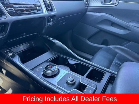 Used 2022 Kia Sorento S FWD image 20