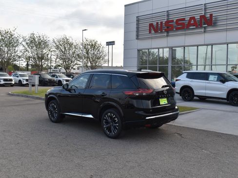 New 2026 Nissan Rogue Platinum image 6