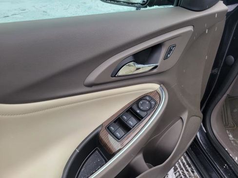 Used 2022 Chevrolet Malibu LT w/ Leather Package image 7