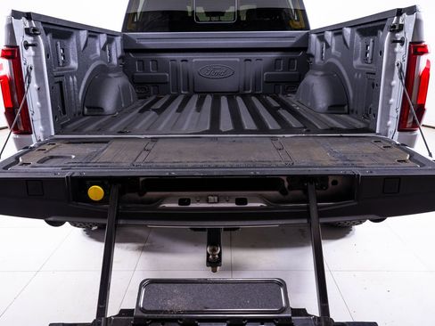 Used 2025 Ford F150 Raptor w/ Equipment Group 803A Raptor R AWD/4WD image 21