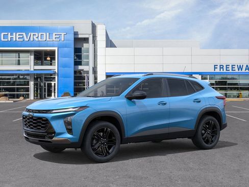 New 2026 Chevrolet Trax ACTIV image 2