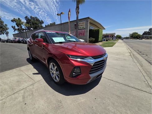 Used 2019 Chevrolet Blazer Premier w/ Sun and Wheels Package FWD image 3