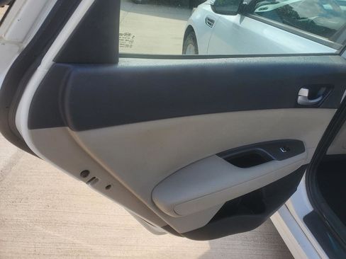 Used 2018 Kia Optima LX image 13