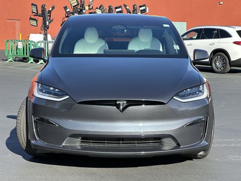 Used 2023 Tesla Model X Plaid image 6