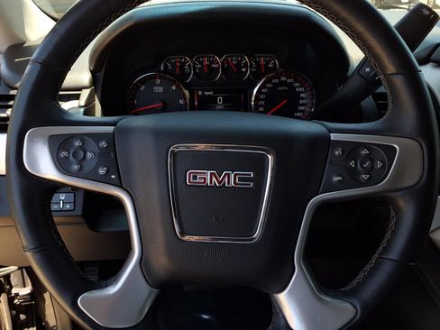 Used 2016 GMC Yukon XL SLT w/ HD Trailering Package RWD image 12