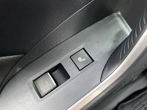 Used 2023 Toyota RAV4 SE image 22