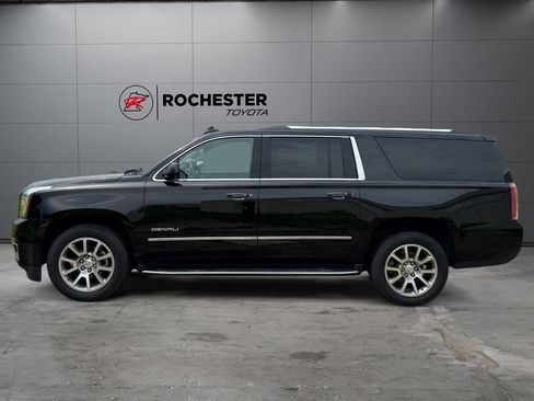 Used 2018 GMC Yukon XL Denali AWD/4WD image 2