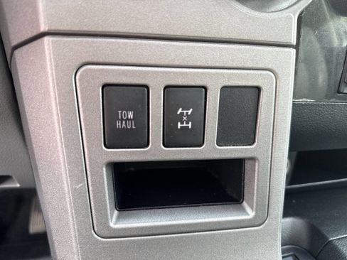 Used 2013 Toyota Sequoia Limited AWD/4WD image 47