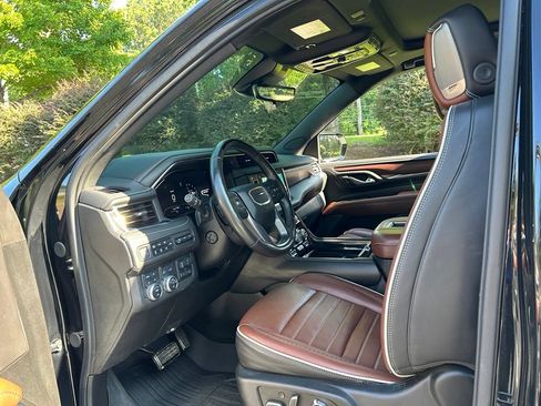 Used 2023 GMC Yukon Denali Ultimate AWD/4WD image 41