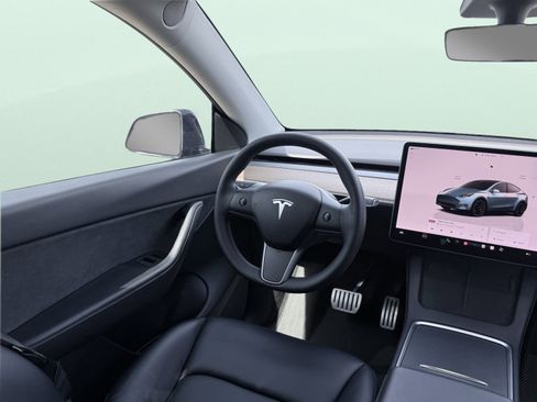 Used 2022 Tesla Model Y Performance image 46