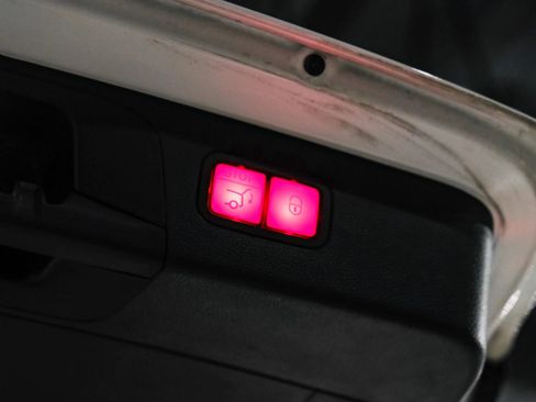 Used 2017 Mercedes-Benz GLC 300 image 59