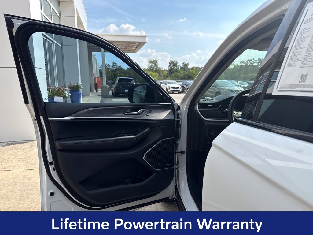 Used 2021 Jeep Grand Cherokee L Limited RWD image 23