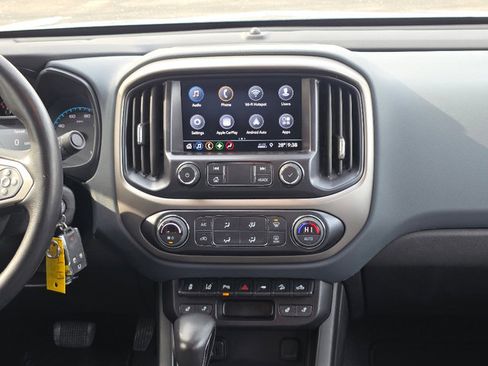 Certified 2022 Chevrolet Colorado Z71 w/ Safety Package image 10