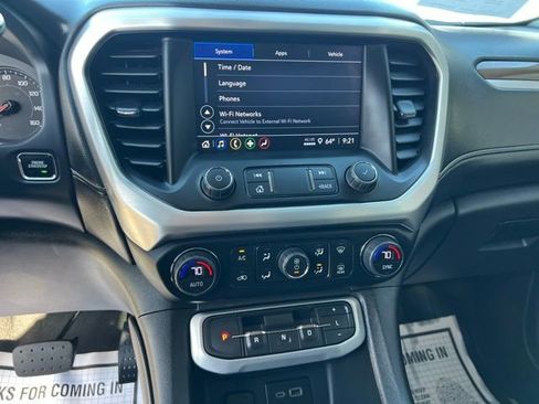 Used 2023 GMC Acadia SLE w/ Driver Convenience Package image 31