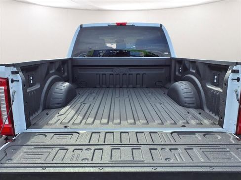 New 2026 Ford F250 XLT w/ XLT Premium Package image 19