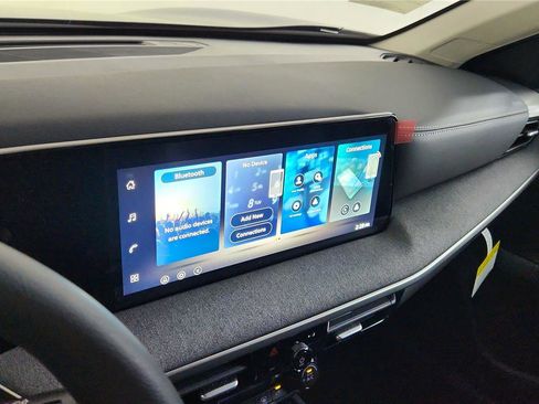 New 2026 Nissan Kicks SV w/ Charging Package image 30