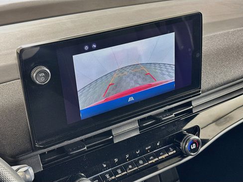 Used 2024 Honda Prologue EX image 23
