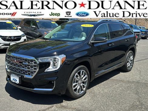 Used 2022 GMC Terrain Denali AWD/4WD image 1