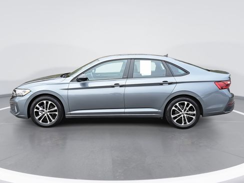 Certified 2024 Volkswagen Jetta Sport image 6